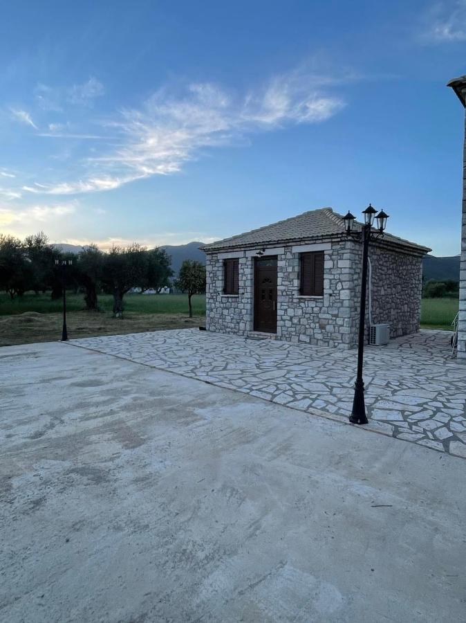 Πετρόχτιστο Διαμέρισμα Apartment Loggos ภายนอก รูปภาพ